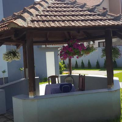 Dom Za Stare Osobe Nikolić - bašta